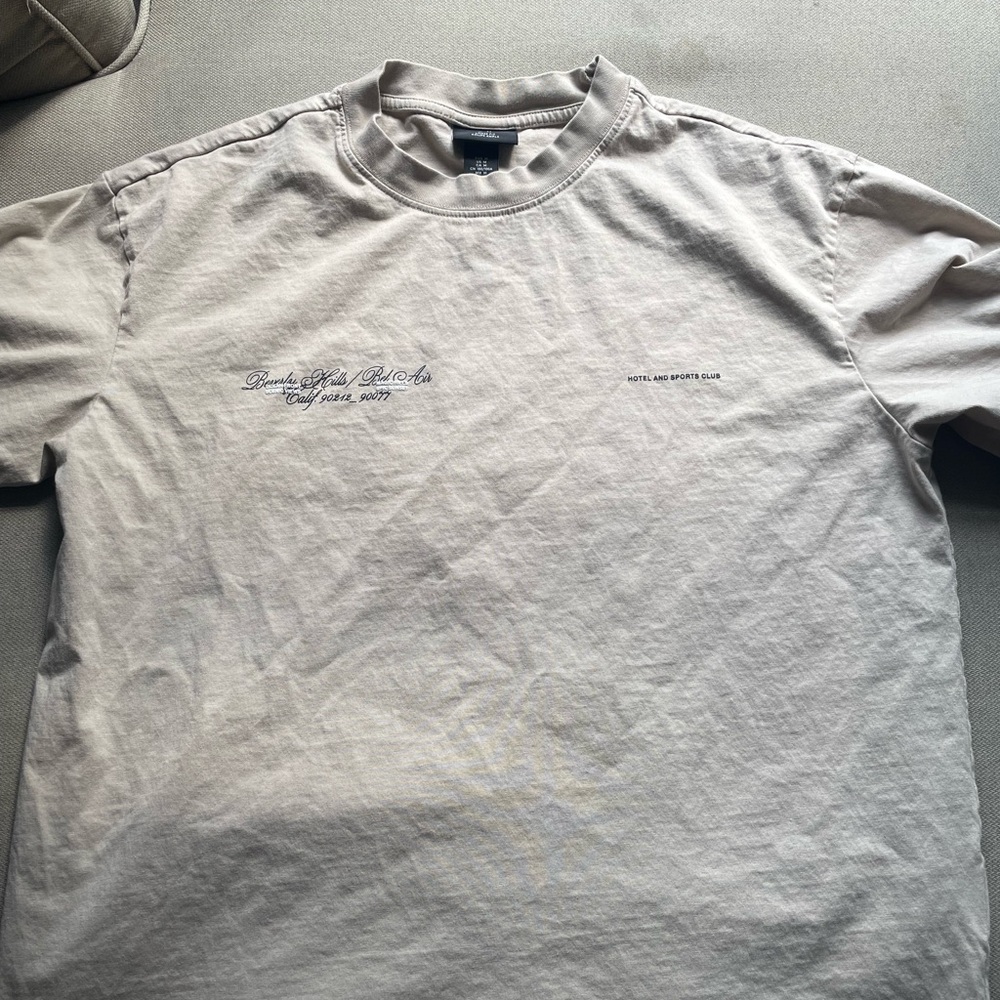H&M Men's Beige Short Sleeve Tee